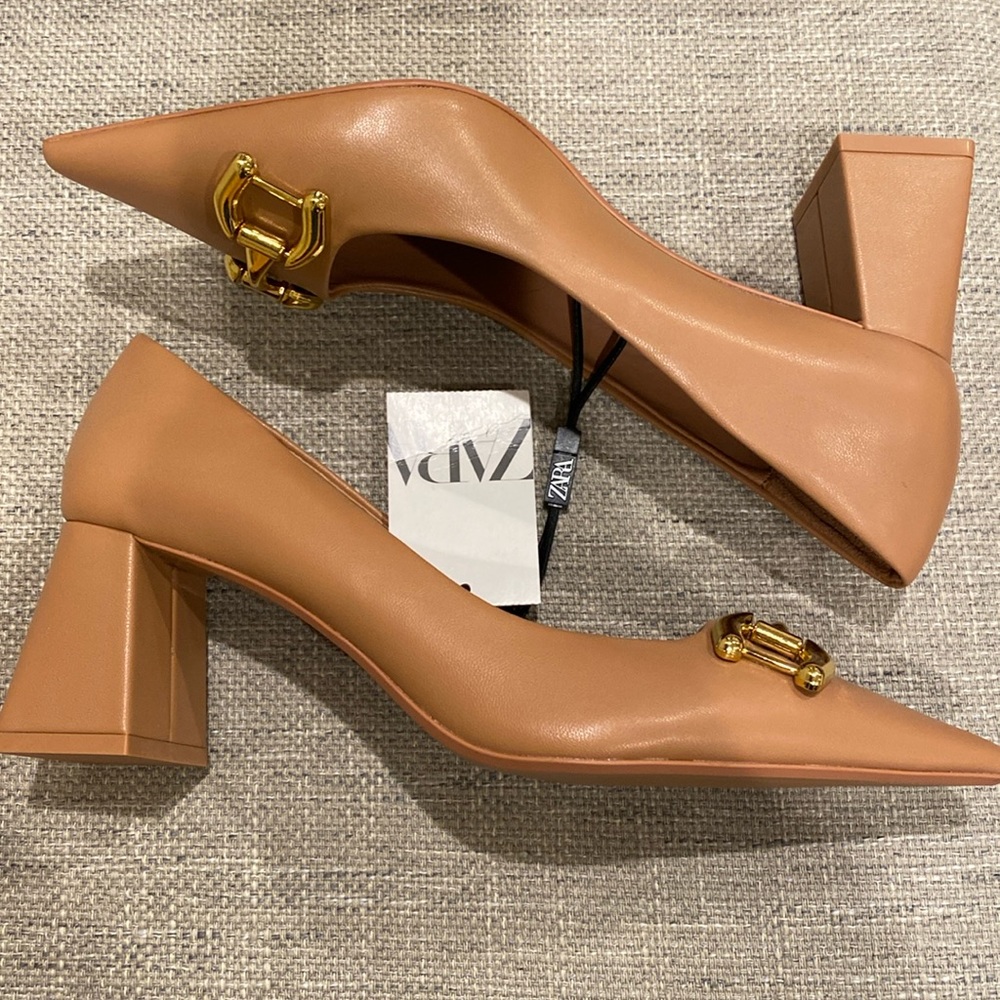 NIB Zara Tan Heels with Gold Accent
